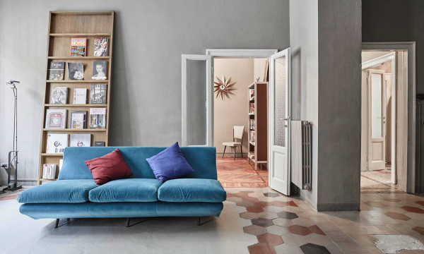 Scopri l'appartamento Acero Tridente Cementine esagonali in location per shooting a Milano