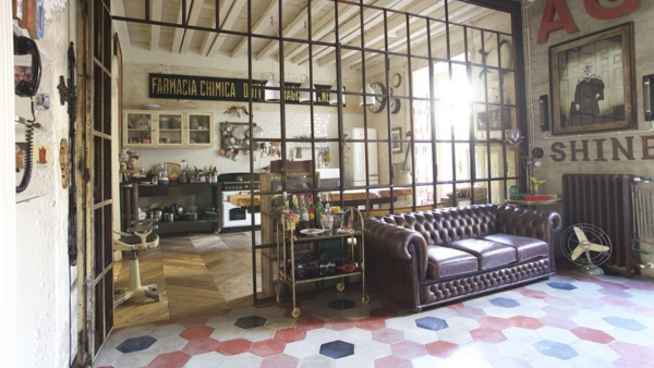 Scopri l'appartamento draba Cementine esagonali a fiori in location vintage a Milano 