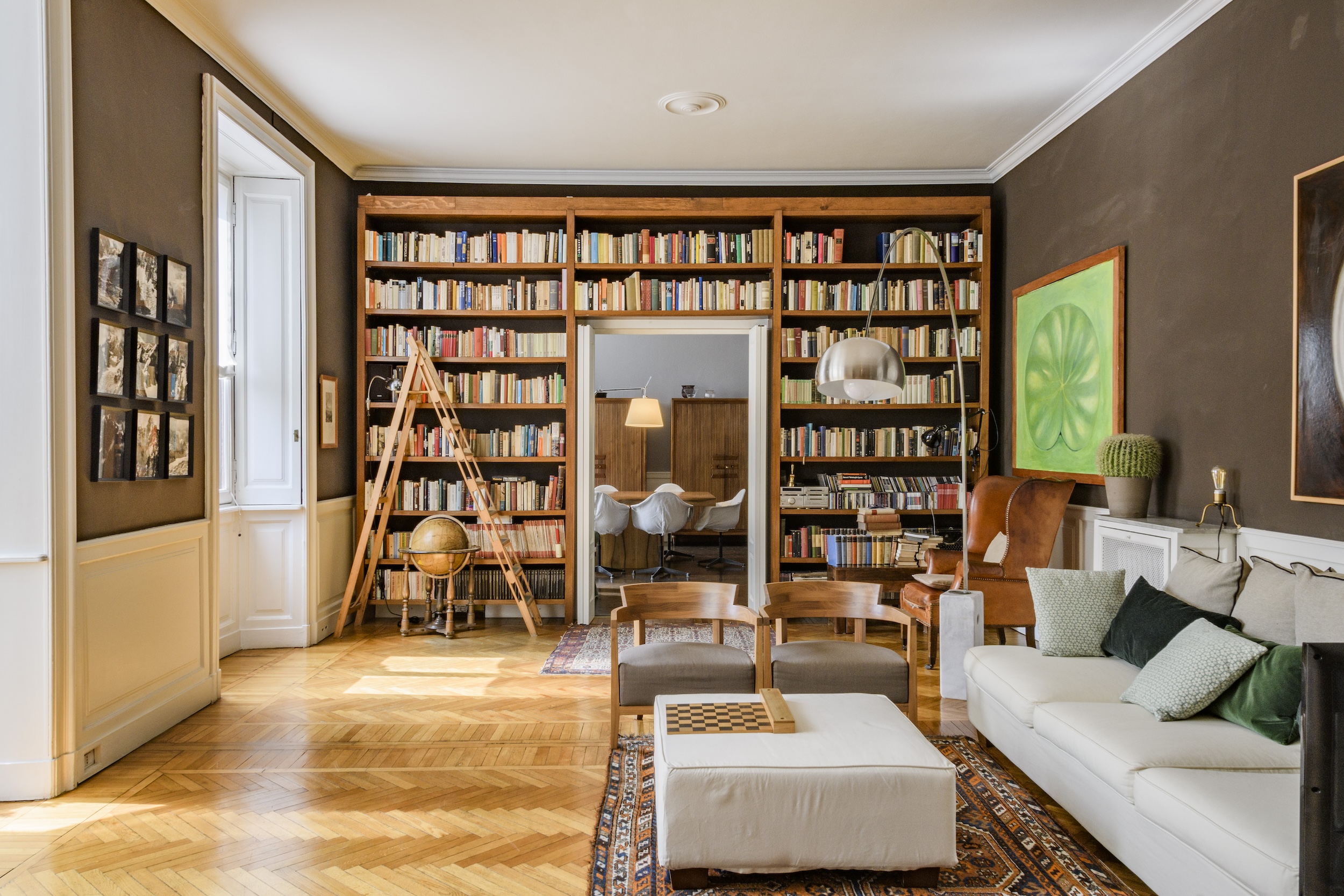Libreria a ponte a Milano per shooting video e foto