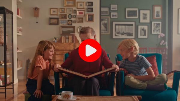 Estratto dello Spot Tv di Trees Home per AIA