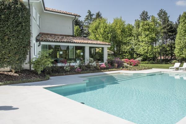 Villa con piscina a due passi da Milano