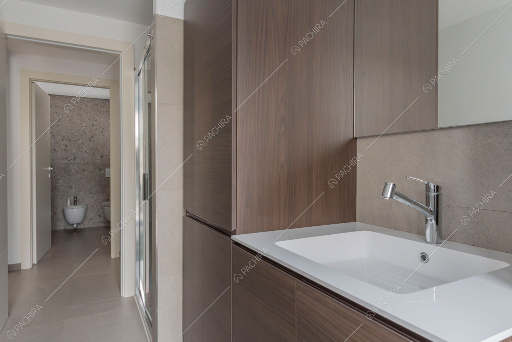 Bagno della villa Diosma, location in stile moderno a Milano