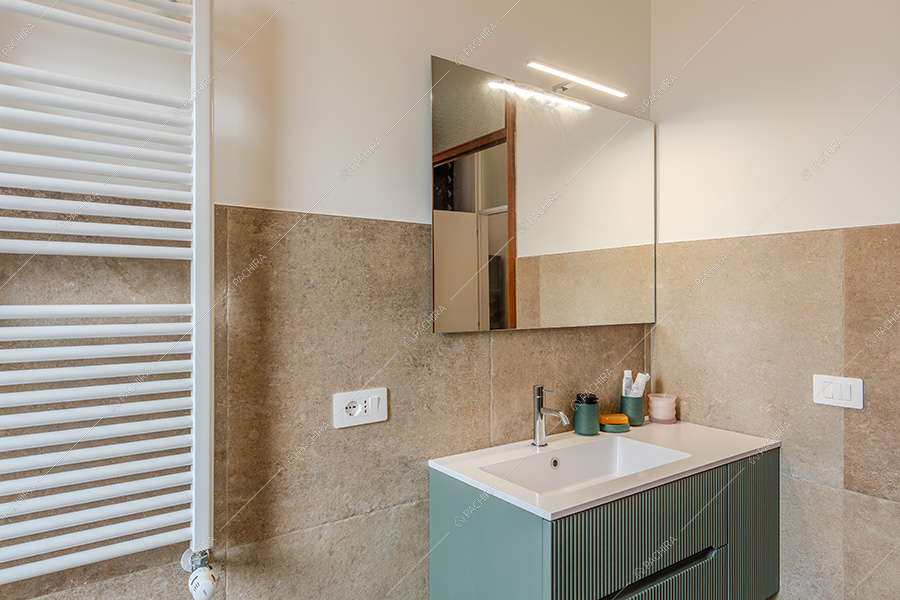 Bagno dell'appartamento moderno Vecia, location per shooting a Monza