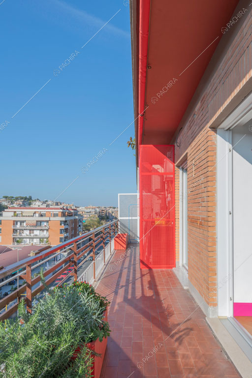 Terrazza dell'appartamento Gila, location in stile contemporaneo a Roma