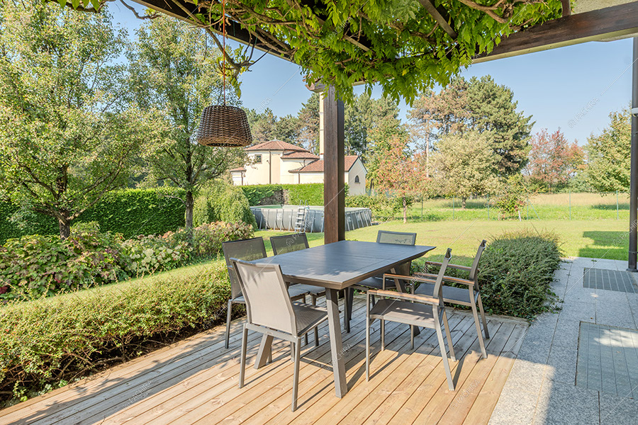 Veranda della villa Litani, location in stile moderno a Monza