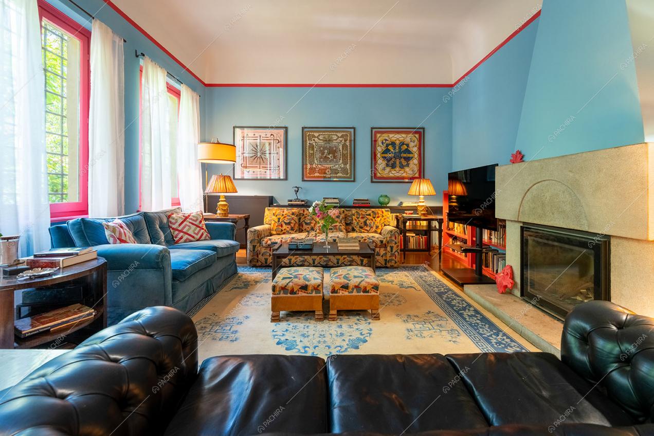 Salotto della villa Gombo, location in stile moderno a Firenze