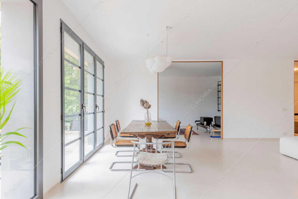 Sala da pranzo del loft Tigri, location in stile contemporaneo a Milano
