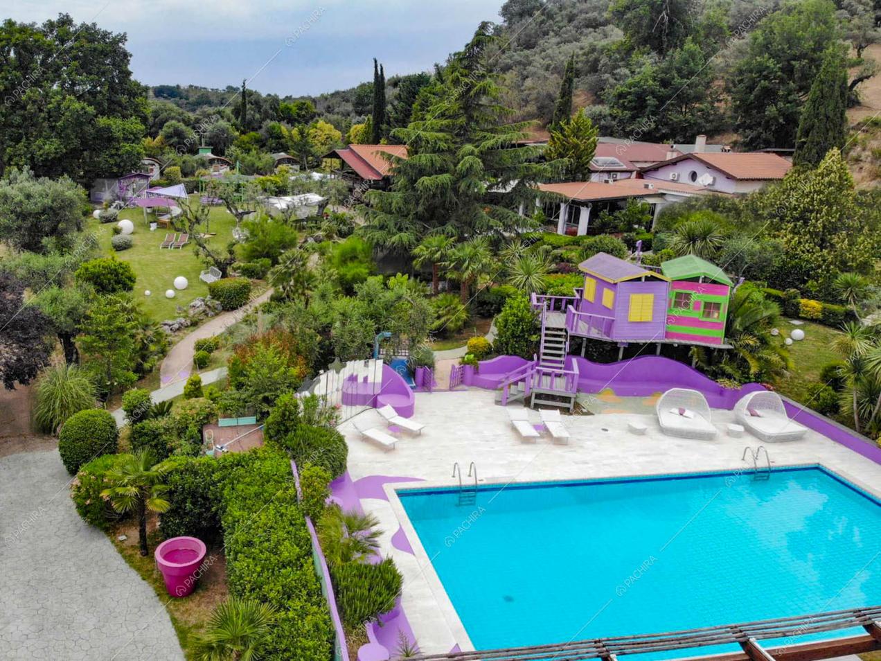 Esterni dell'hotel Aegirine, location in stile eclettico a Rieti