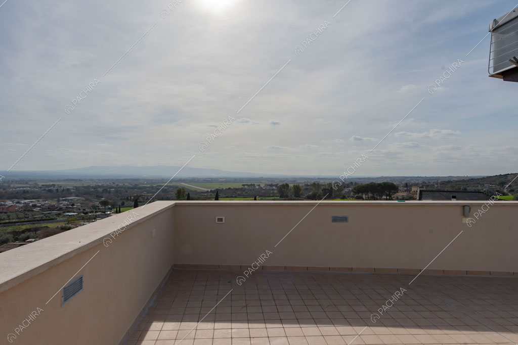 Terrazza con vista panoramica della villa Matico, location in stile contemporaneo a Roma