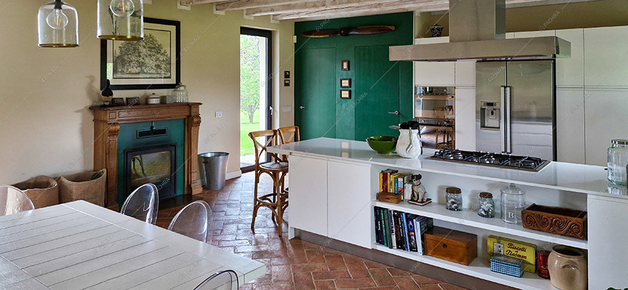 Cucina della villa Jaspis, location in stile moderno a Novara