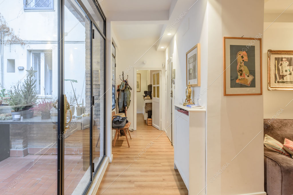 Corridoio dell'appartamento Roobois, location in stile insolito a Roma