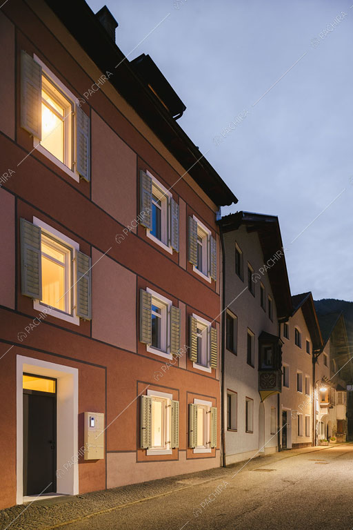 Esterni della villa Botnia, location in stile contemporaneo a Bolzano