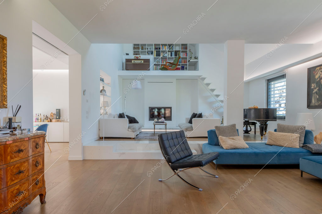 Zona living della villa Orinoco, location in stile contemporaneo a Roma