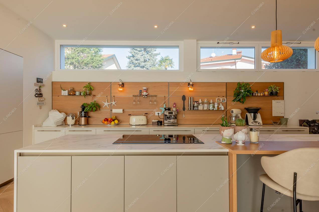 Cucina della villa Brenta, location in stile moderno a Milano