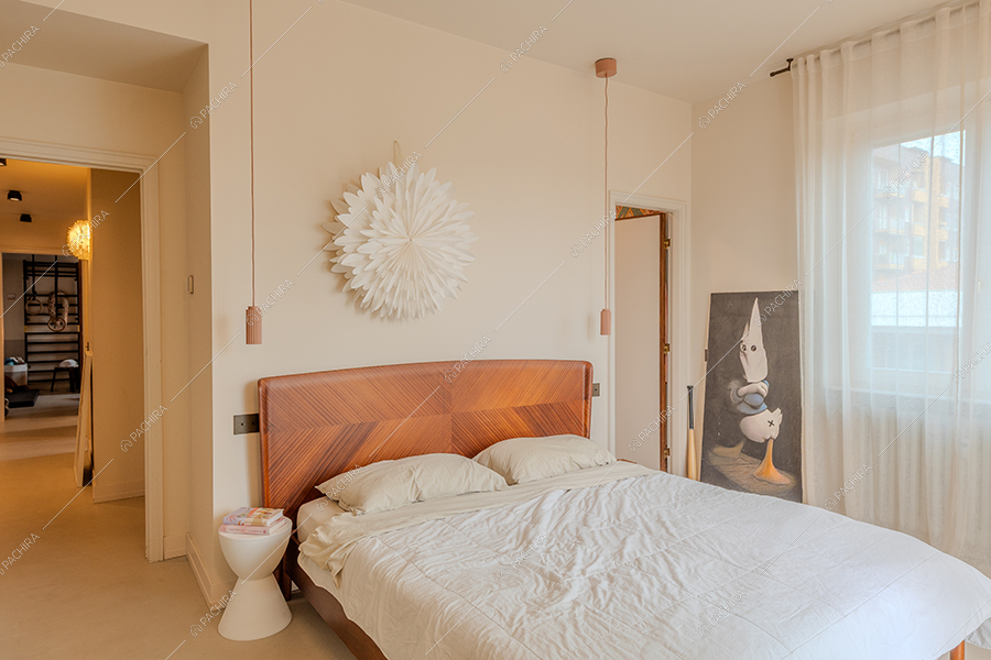 Camera da letto dell'attico Celestina, location in stile contemporaneo a Milano
