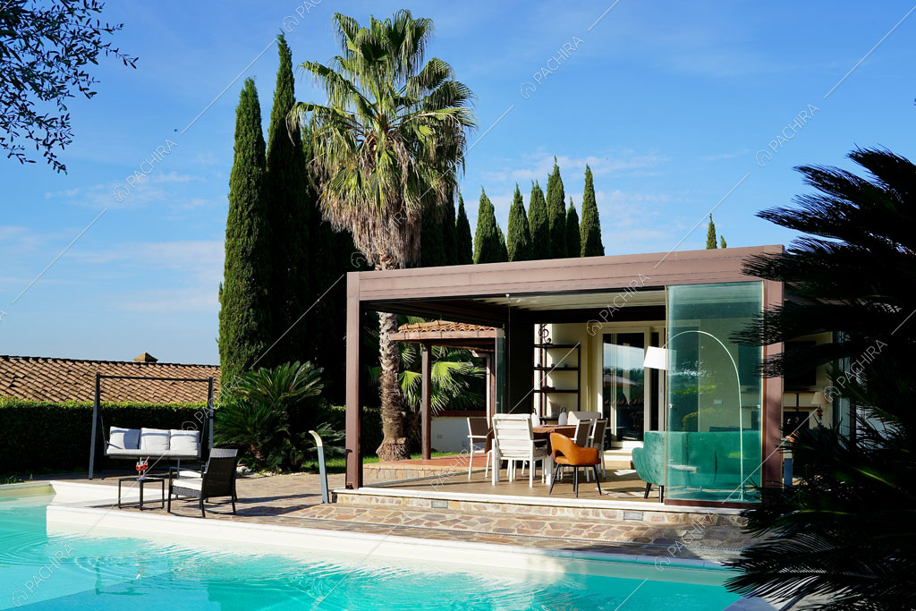 Piscina della villa Altun, location in stile contemporaneo a Roma