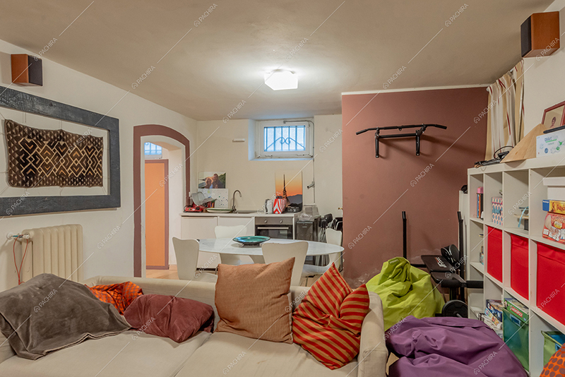 Zona living della villa Corallo, location in stile liberty a Milano