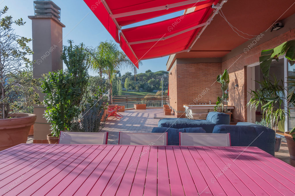 Terrazza dell'appartamento Gila, location in stile contemporaneo a Roma