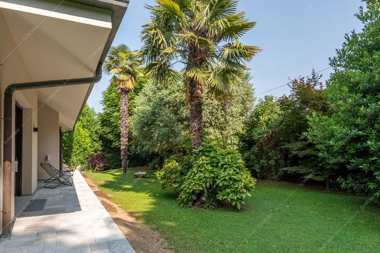 Giardino della villa Guadiana, location in stile moderno a Como
