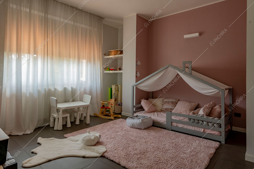 Camera dei bambini della villa Darling, location in stile contemporaneo a Monza