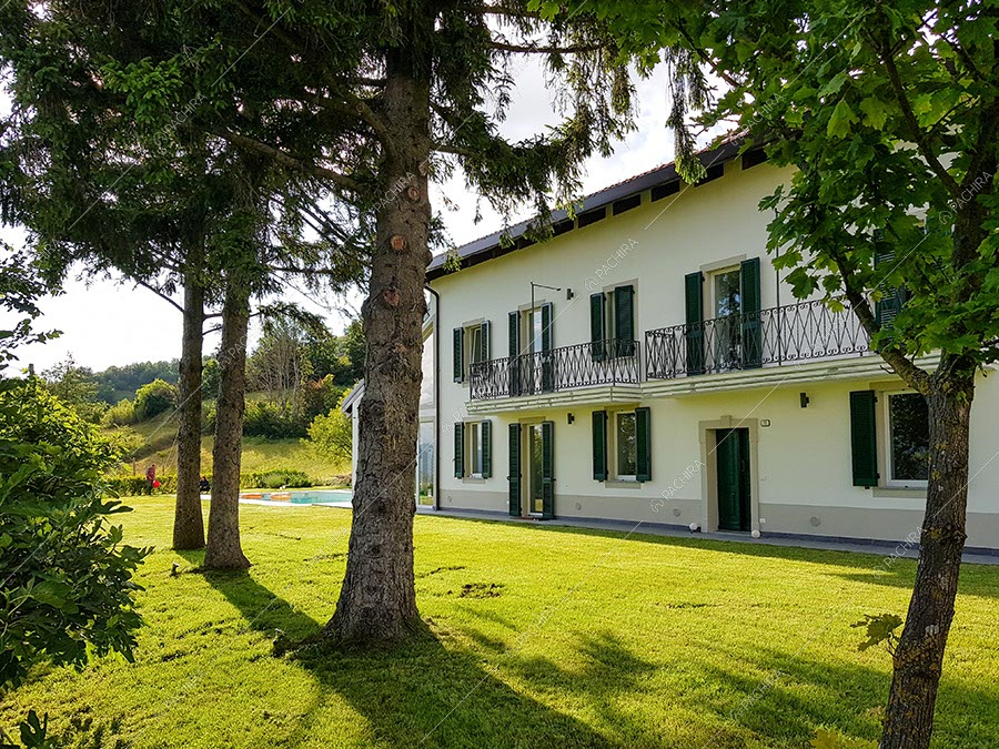 Giardino della villa Baffin, location in stile moderno ad Alessandria