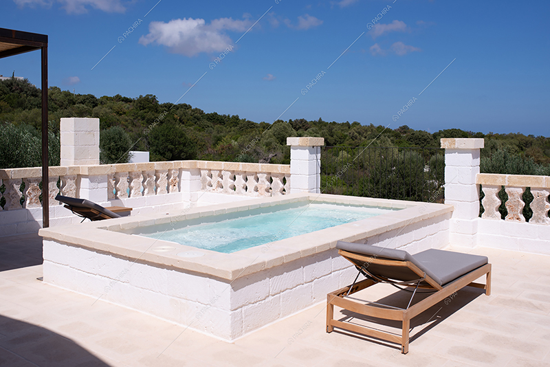 Terrazza della masseria Athos, location in stile rustico a Brindisi