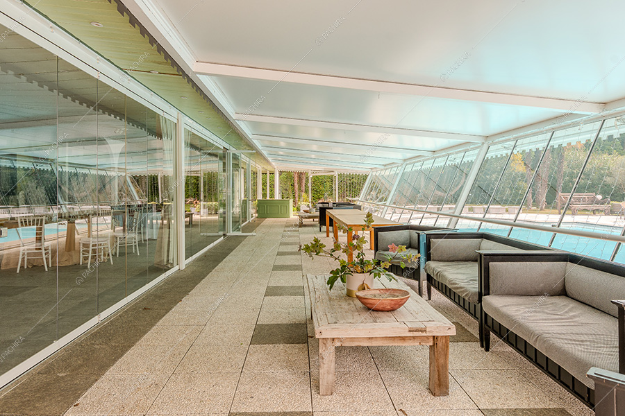 Veranda della villa Lentisco, location in stile classico a Varese