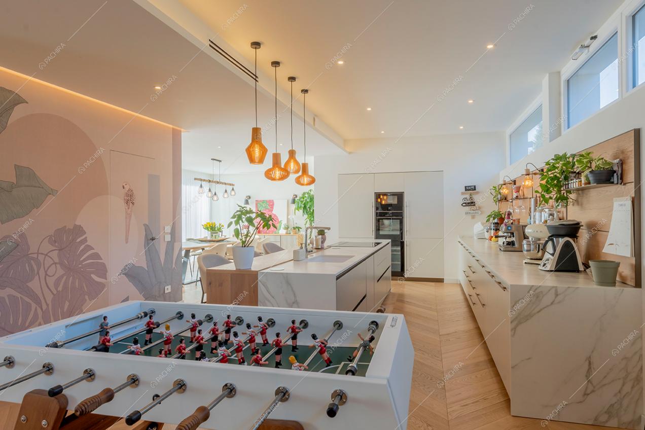 Cucina a vista della villa Brenta, location in stile moderno a Milano