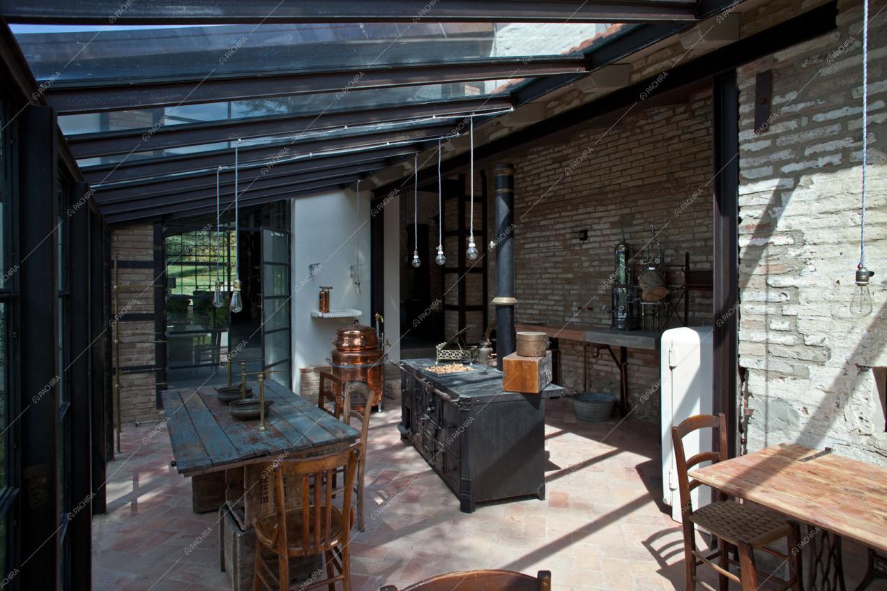 Lo stile industrial chic della Location Sedano