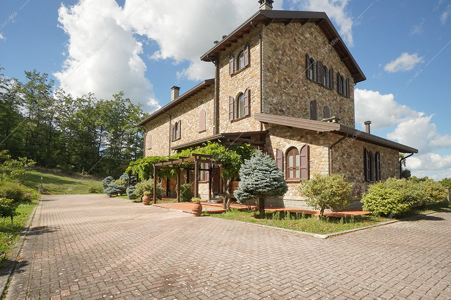 Esterni della villa rustica Tapioca, location per shooting a Rimini