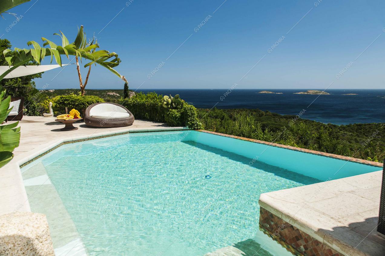 Piscina con vista panoramica