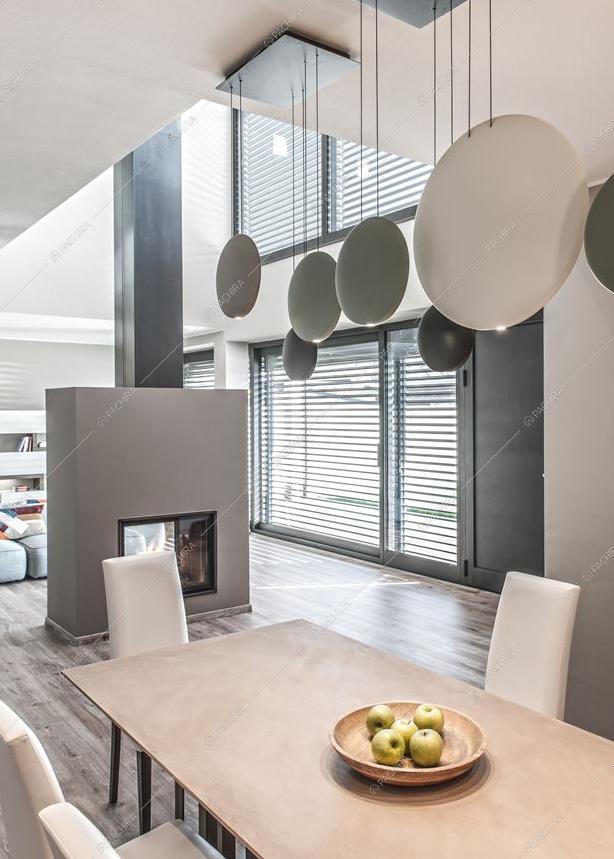 Sala da pranzo della villa ultra moderna
