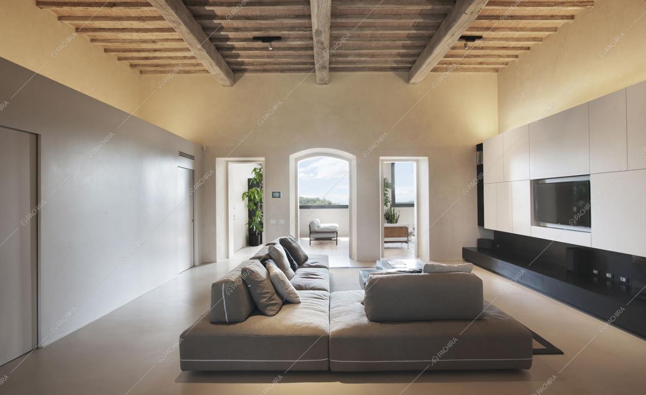 Il living di questa villa in Provincia di Siena