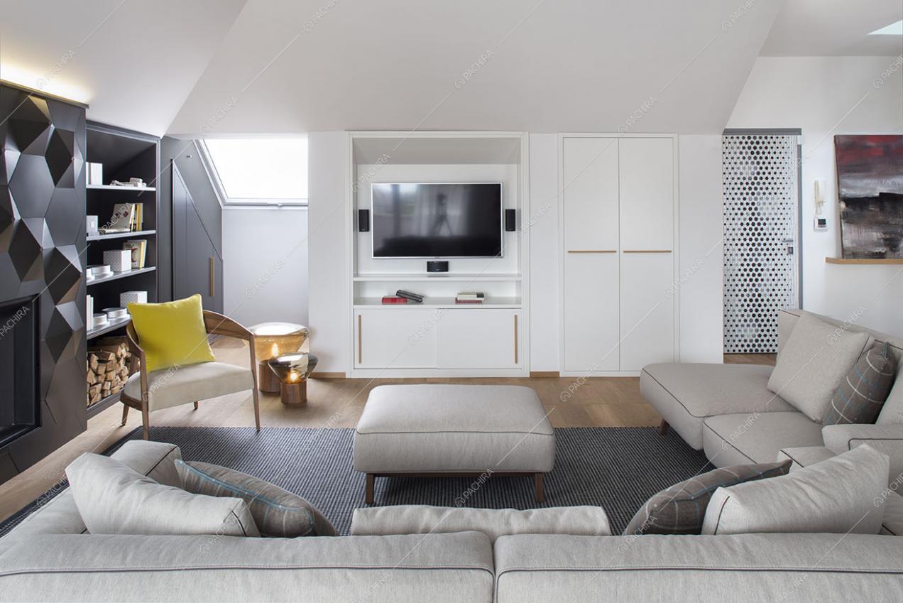 Sala con elementi di design