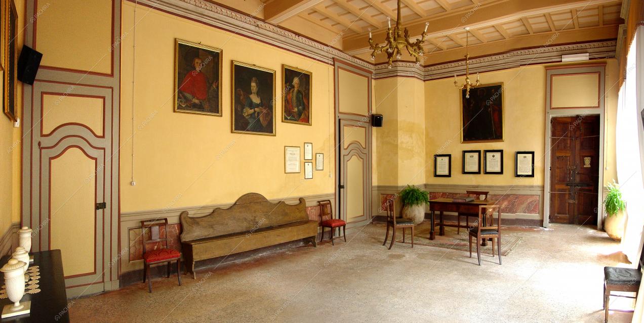 Salone della dimora storica Avventurina, dimora storica in stile classico a Novara
