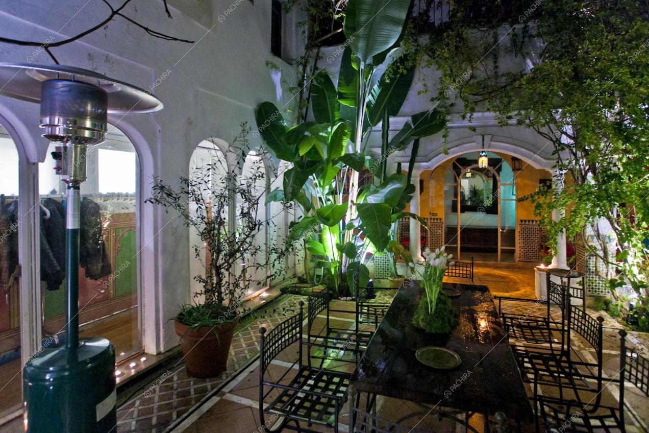 Il giardino in stile marocchino della Location Alisma