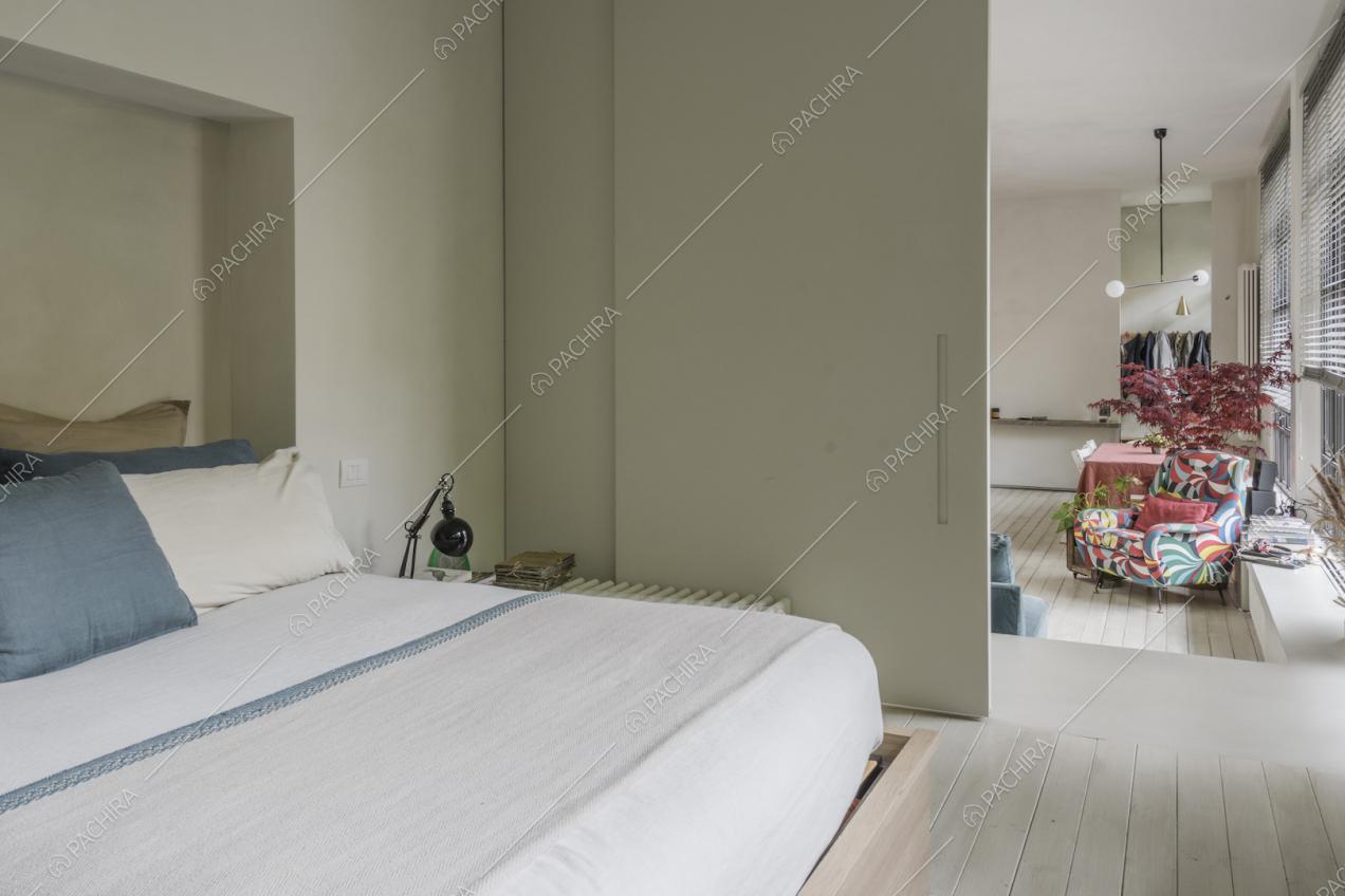 Porta scorrevole tra camera da letto e zona giorno