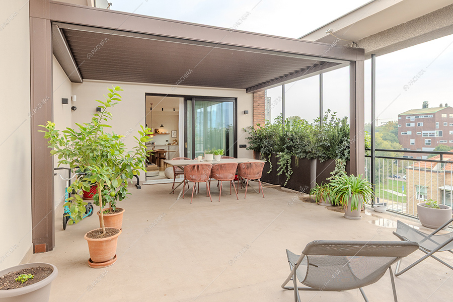 Terrazza dell'attico Celestina, location in stile contemporaneo a Milano