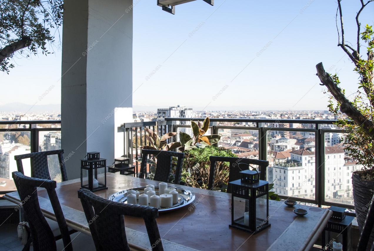 Terrazza con vista su Milano