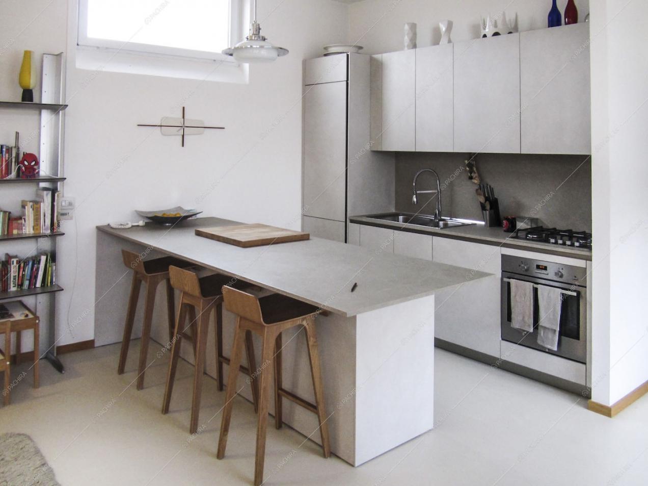 Cucina a vista con fornelli a gas