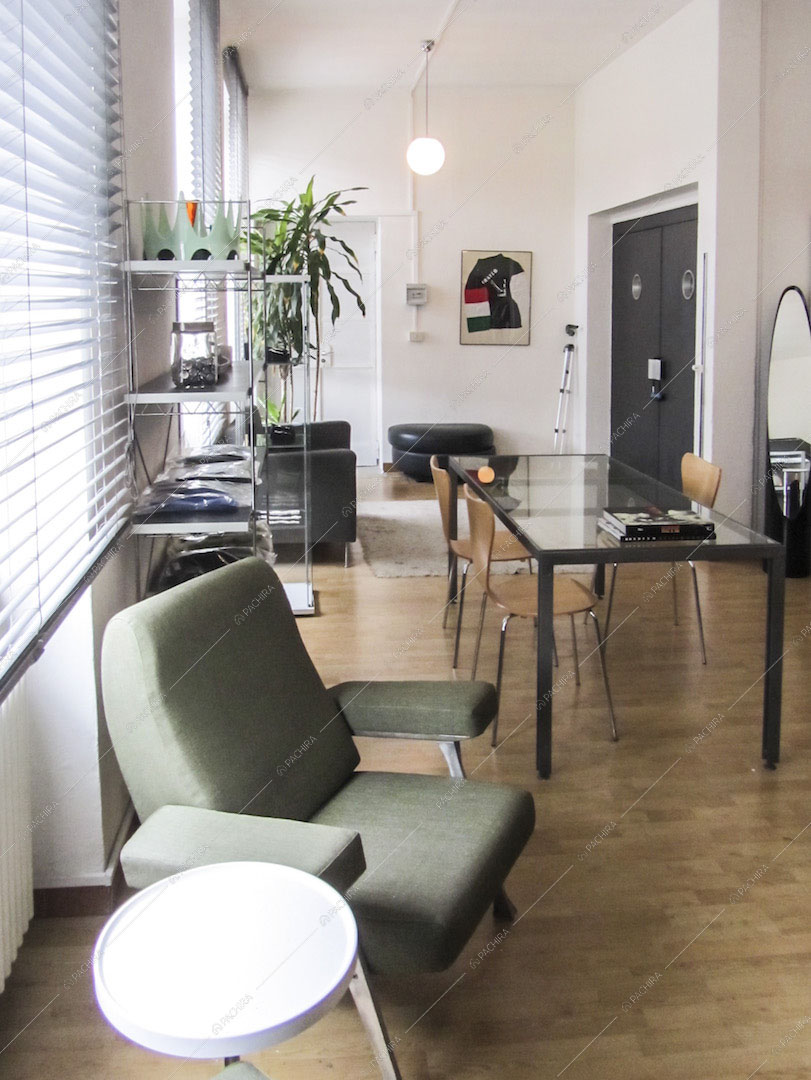 Ingresso loft moderno a Milano