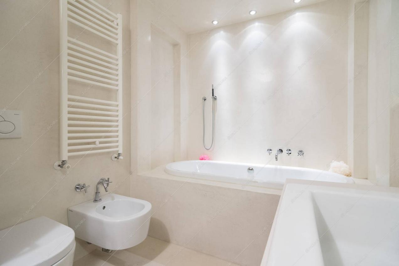 Bagno color crema del loft Patata