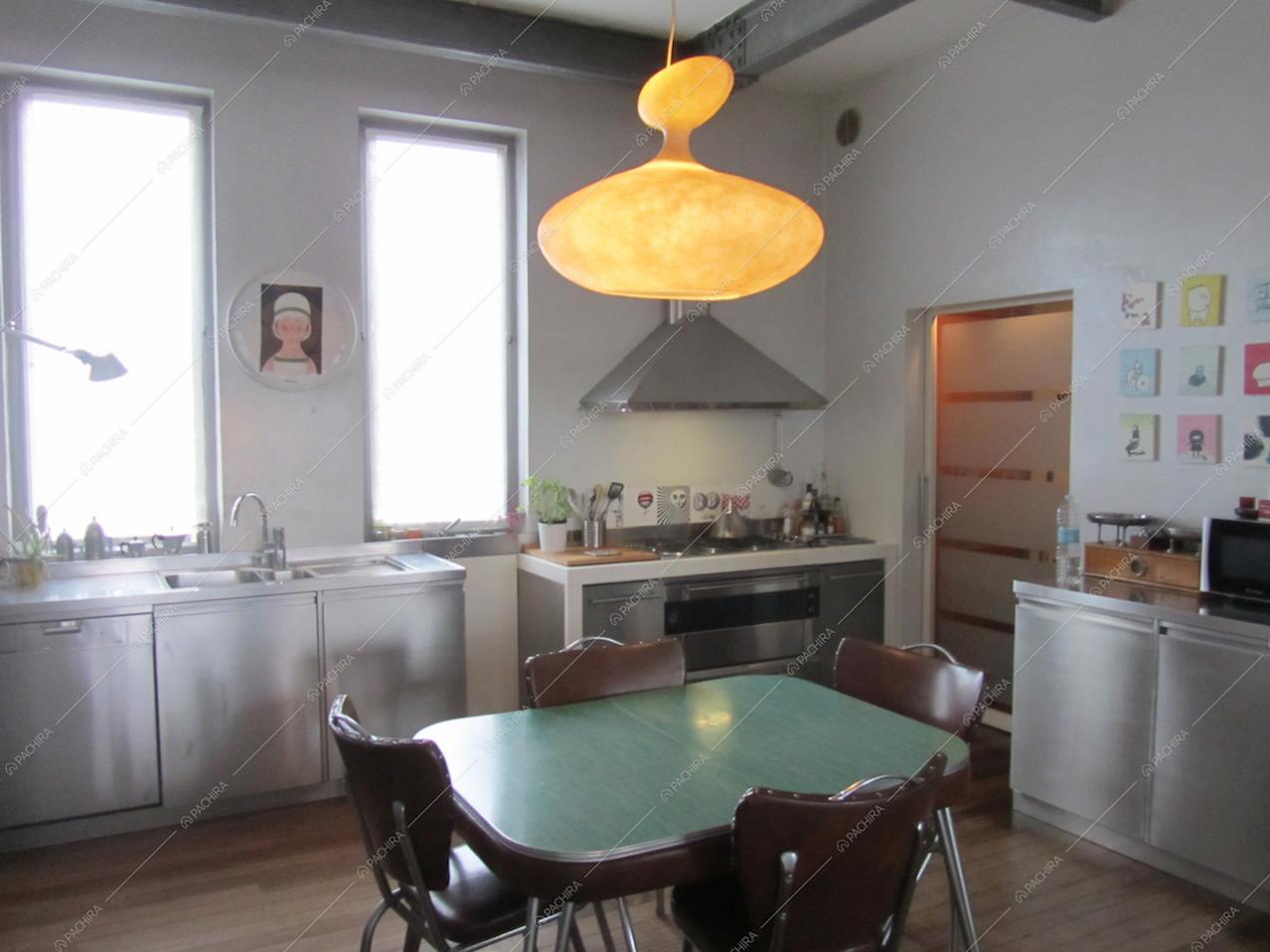 Cucina a vista con cappa
