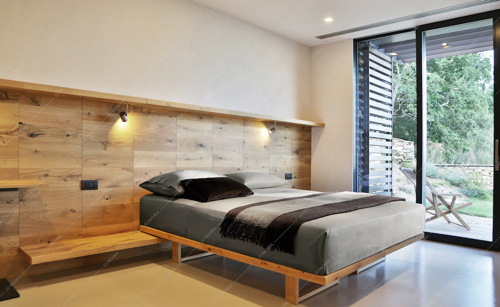 Camera da letto in legno