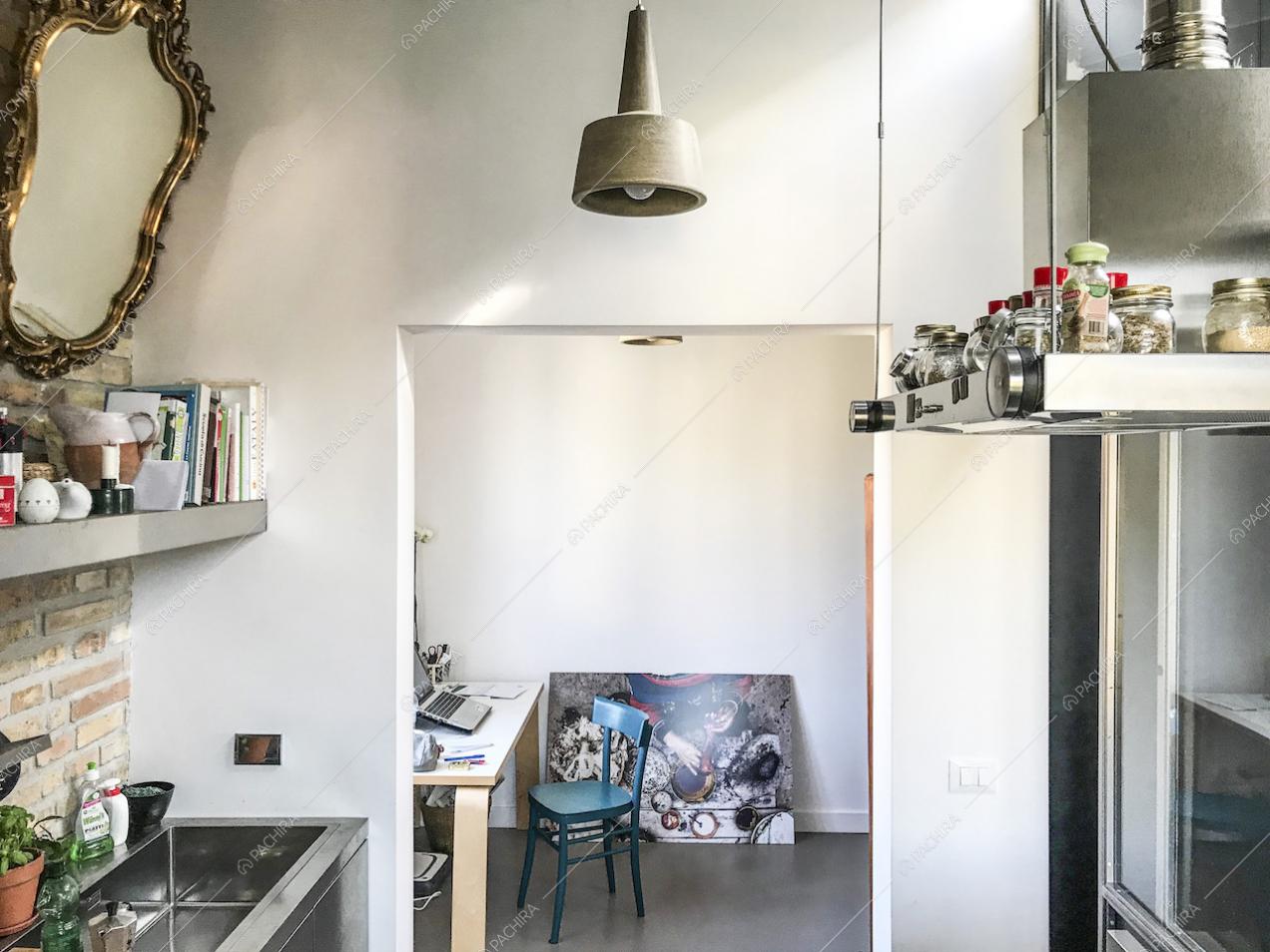 Vista su Cucina e Studio della Location Rovo
