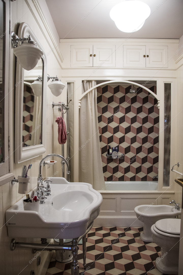 Bagno in stile contemporaneo della Location Partenio