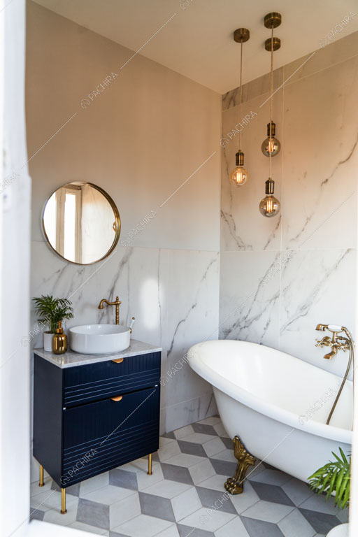 Vasca nel bagno dell'appartamento Granadella, location in stile contemporaneo a Roma