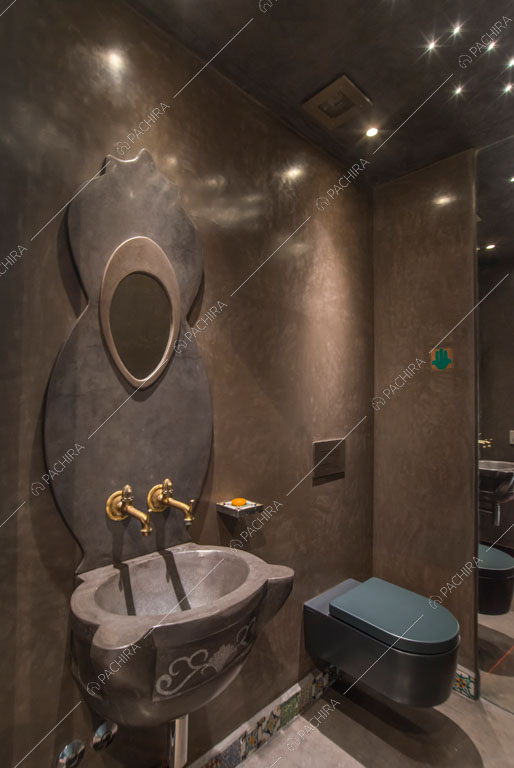 Bagno con sanitari sospesi dell'attico Karite, location in stile contemporaneo a Roma