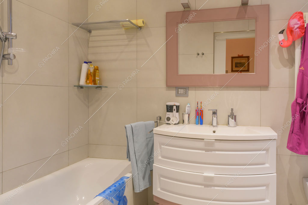 Bagno della location Amur, appartamento in stile insolito a Roma