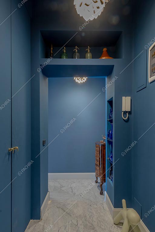 Corridoio dell'appartamento Zambesi, location in stile eclettico a Roma